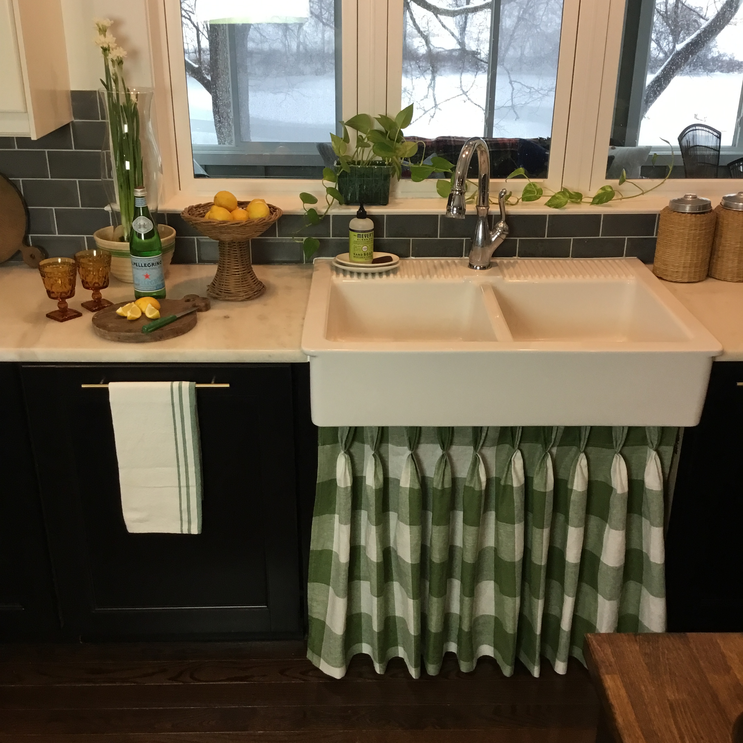 Mid Winter Refresh Kitchen Sink Skirt Part 1